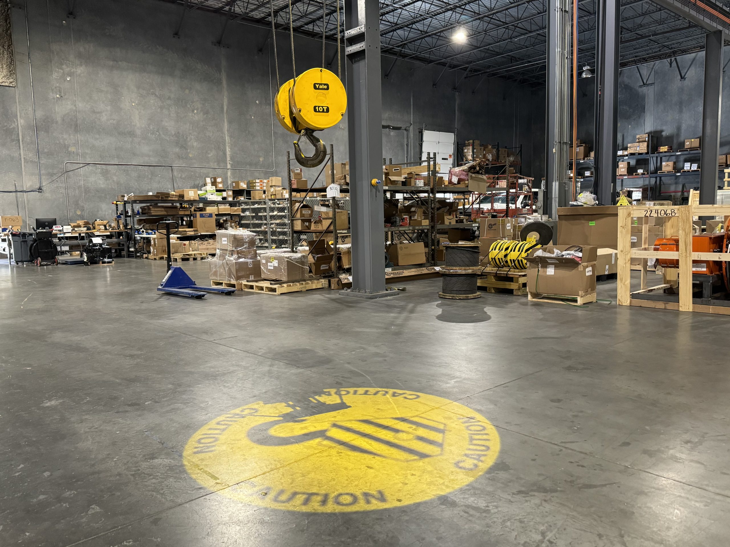 Picture of a DeShazo crane in a warehouse