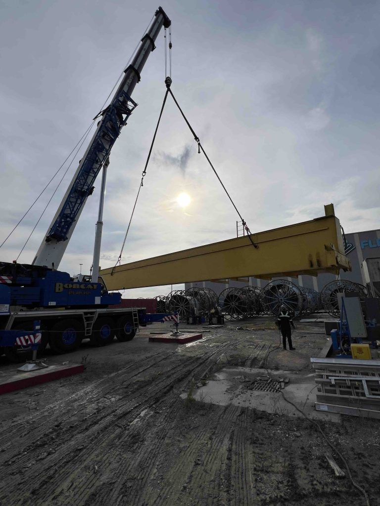 industrial field service crane