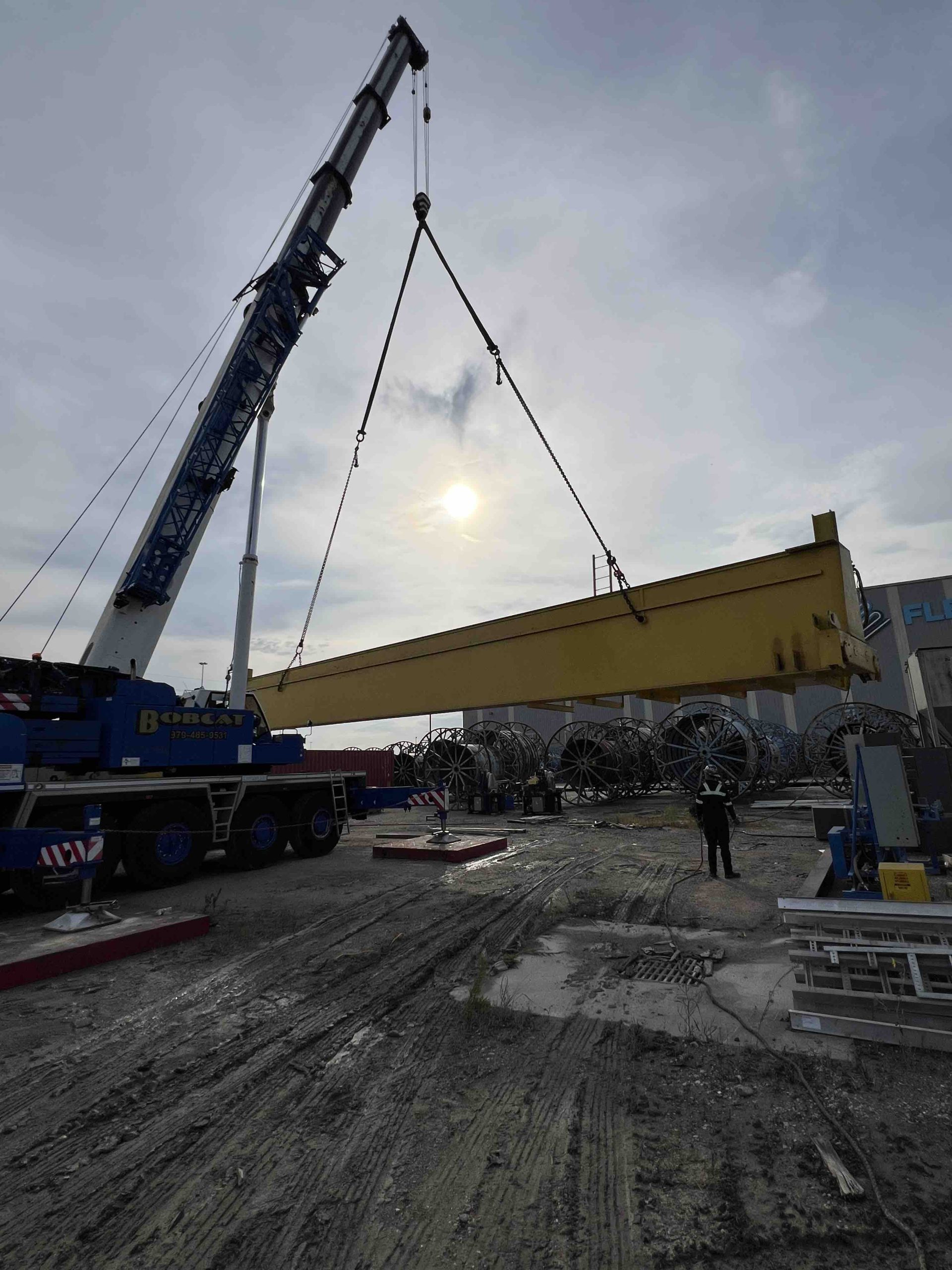 industrial field service crane